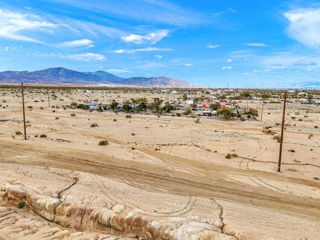 1381 Harbor Drive, Thermal, CA 92274