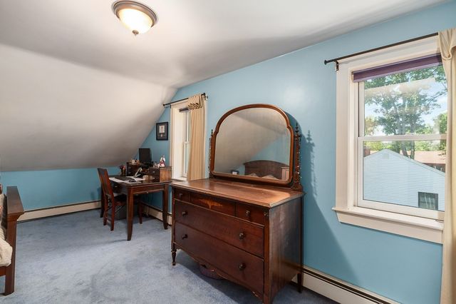 425 Main St, Groveland, MA 01834
