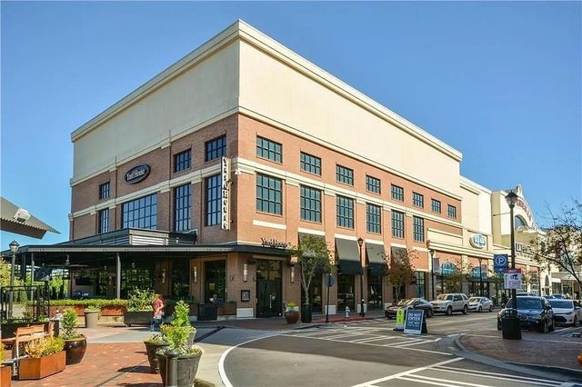 545 Whitlox Road NW, Atlanta, GA 30318