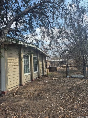 130 Chadwick, San Antonio, TX 78227