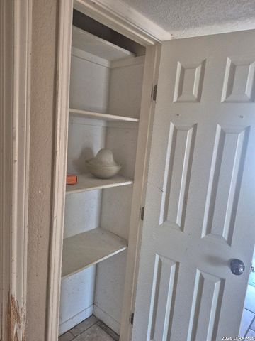 130 Chadwick, San Antonio, TX 78227