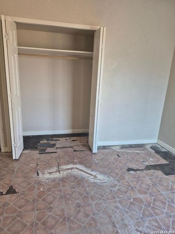 130 Chadwick, San Antonio, TX 78227