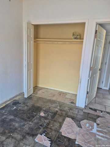 130 Chadwick, San Antonio, TX 78227