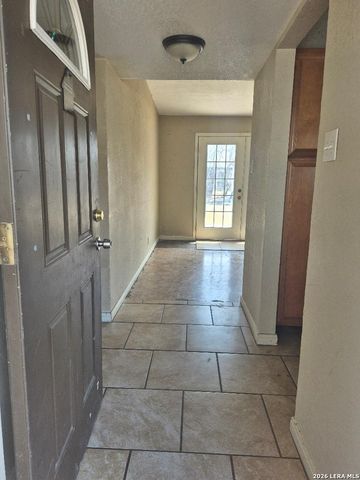 130 Chadwick, San Antonio, TX 78227