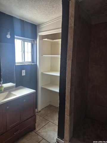 130 Chadwick, San Antonio, TX 78227