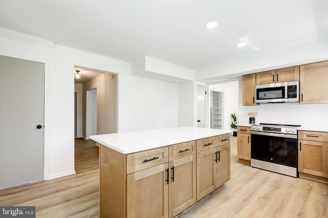 914 LONGFIELD RD, Glenside, PA 19038