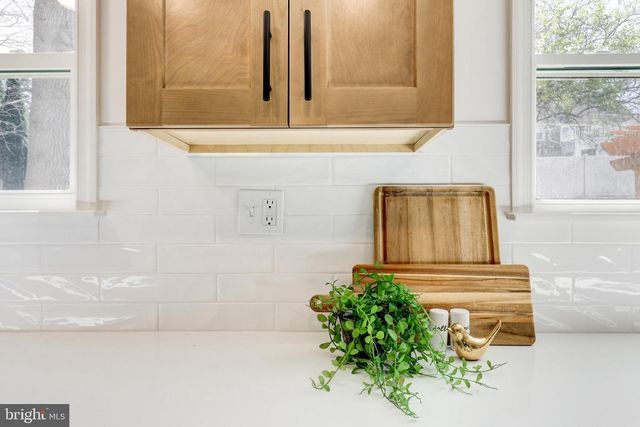 914 LONGFIELD RD, Glenside, PA 19038