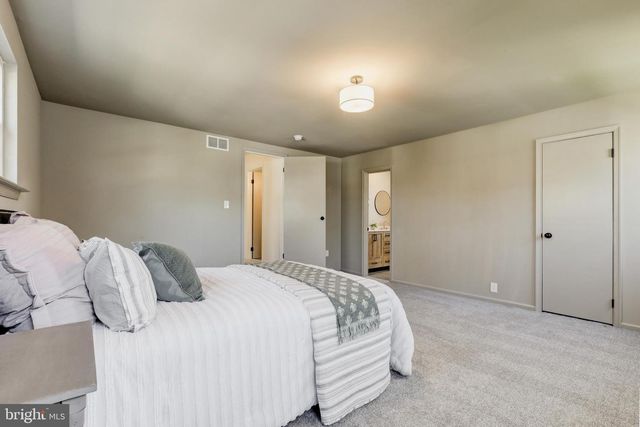 914 LONGFIELD RD, Glenside, PA 19038