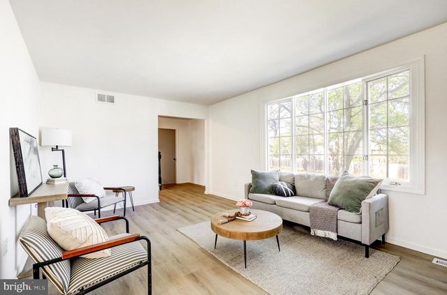 914 LONGFIELD RD, Glenside, PA 19038