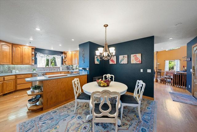 10947 E Lime Kiln Rd, Grass Valley, CA 95949