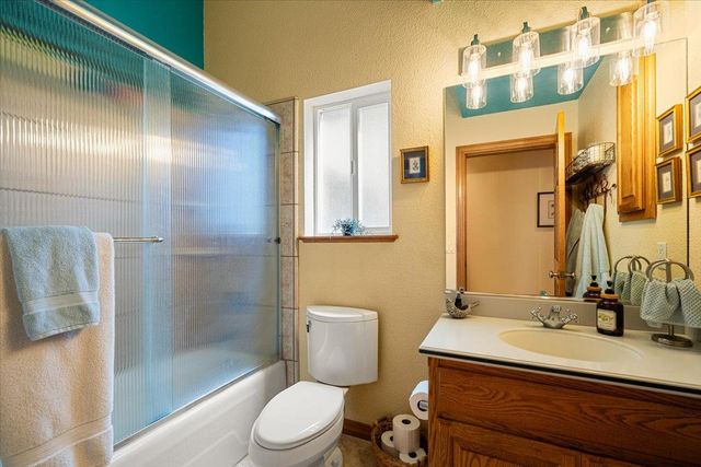 10947 E Lime Kiln Rd, Grass Valley, CA 95949