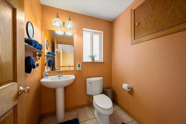 10947 E Lime Kiln Rd, Grass Valley, CA 95949