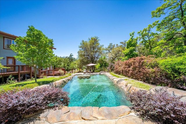 10947 E Lime Kiln Rd, Grass Valley, CA 95949