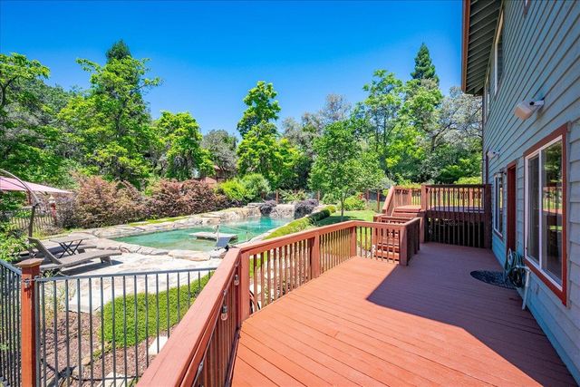 10947 E Lime Kiln Rd, Grass Valley, CA 95949