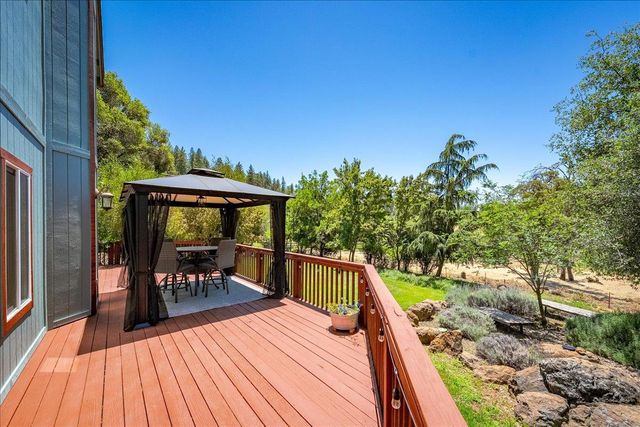 10947 E Lime Kiln Rd, Grass Valley, CA 95949