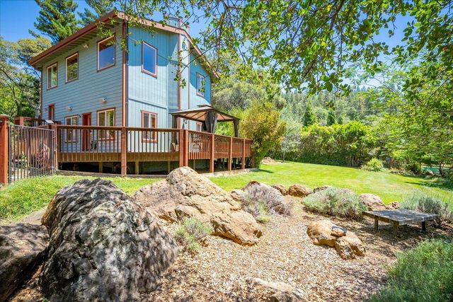 10947 E Lime Kiln Rd, Grass Valley, CA 95949