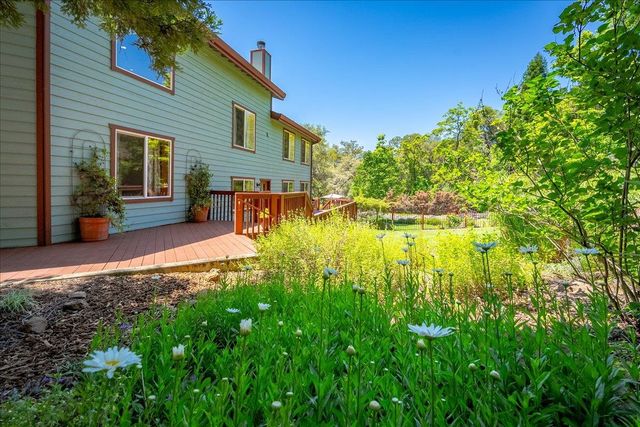 10947 E Lime Kiln Rd, Grass Valley, CA 95949