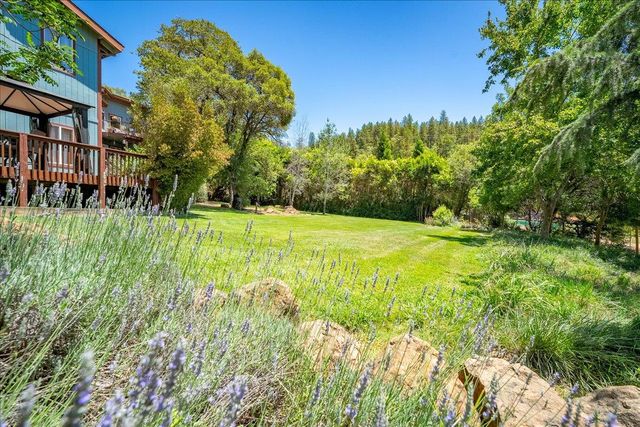 10947 E Lime Kiln Rd, Grass Valley, CA 95949