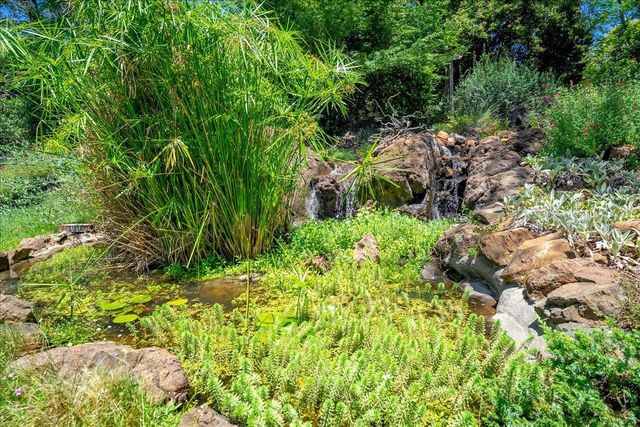 10947 E Lime Kiln Rd, Grass Valley, CA 95949