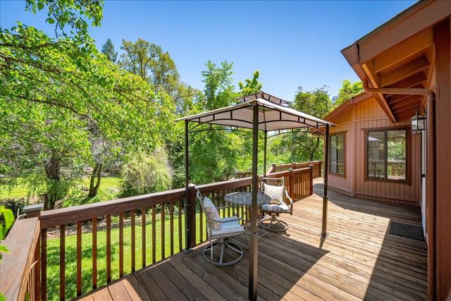 10947 E Lime Kiln Rd, Grass Valley, CA 95949