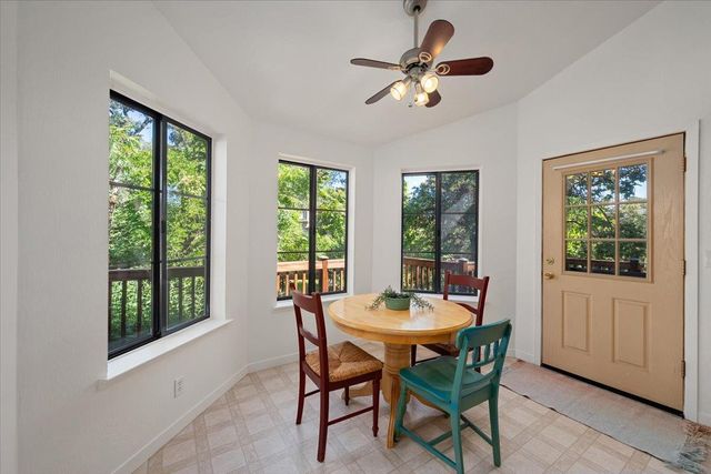 10947 E Lime Kiln Rd, Grass Valley, CA 95949