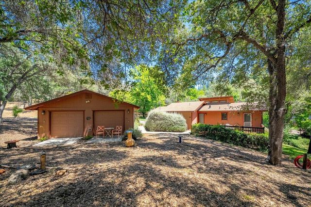 10947 E Lime Kiln Rd, Grass Valley, CA 95949