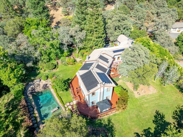 10947 E Lime Kiln Rd, Grass Valley, CA 95949