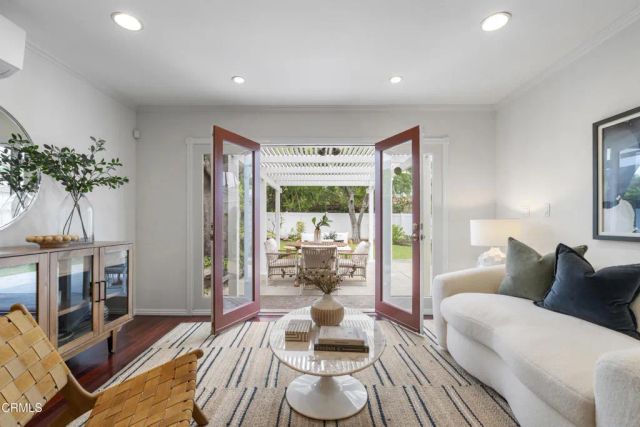 3007 Millicent Way, Pasadena, CA 91107