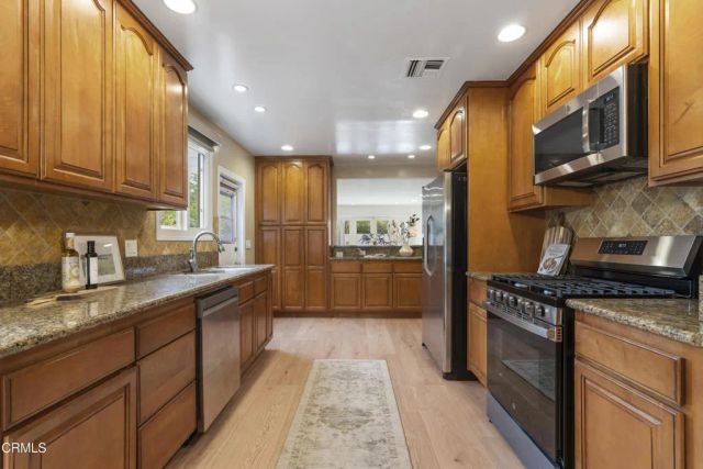 3007 Millicent Way, Pasadena, CA 91107