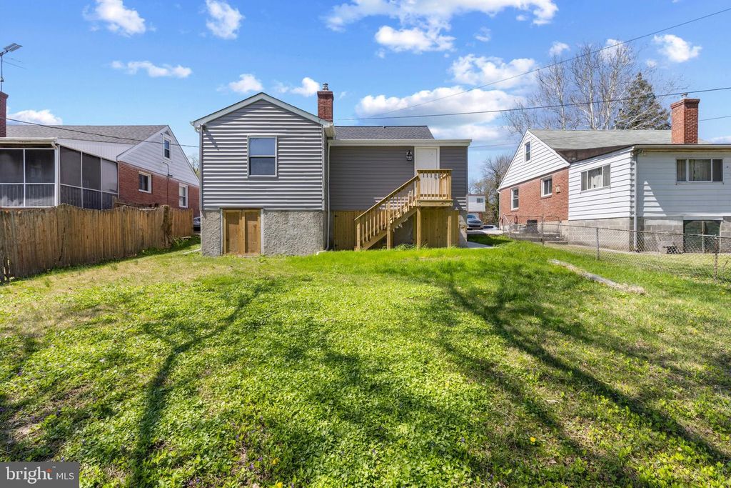 Image 30 of property listing at 5315 MIDWOOD AVE, Baltimore, MD 21212