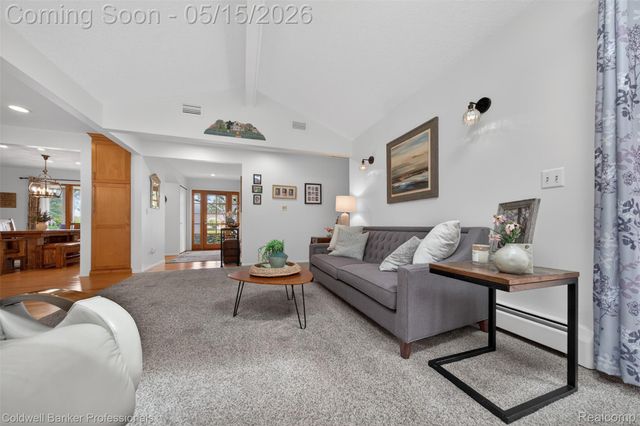 1186 Peveril Road, Bloomfield Charter Township, MI 48304