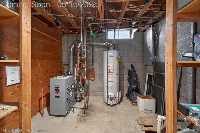 1186 Peveril Road, Bloomfield Charter Township, MI 48304