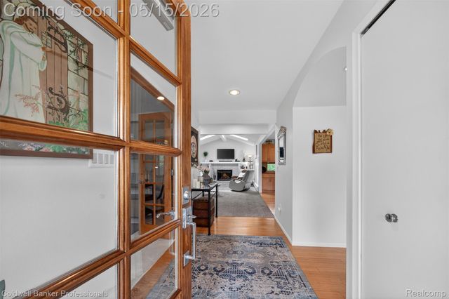 1186 Peveril Road, Bloomfield Charter Township, MI 48304