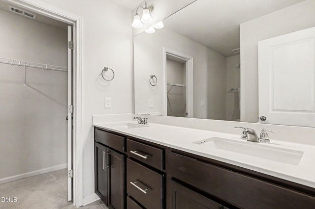 2541 Kasota Lane, Raleigh, NC 27610