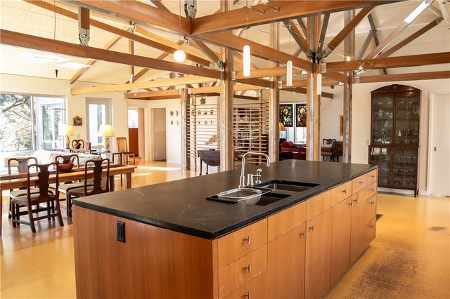 11107 Mt Falls School Road, Washington, TX 77880