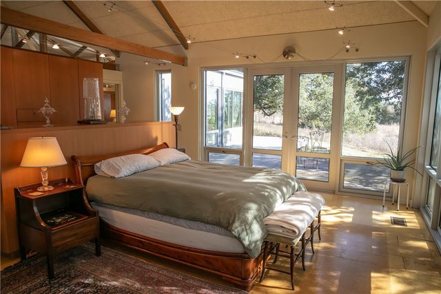 11107 Mt Falls School Road, Washington, TX 77880