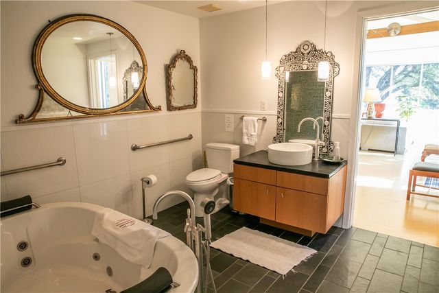 11107 Mt Falls School Road, Washington, TX 77880