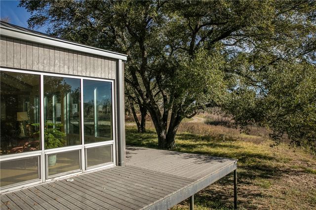 11107 Mt Falls School Road, Washington, TX 77880