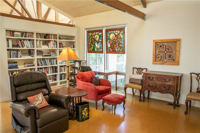 11107 Mt Falls School Road, Washington, TX 77880