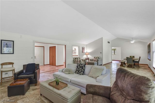 32078 Willow Circle, Avon Lake, OH 44012