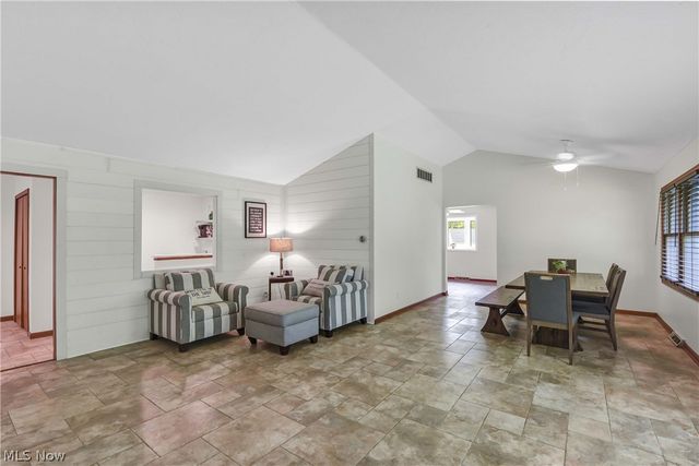 32078 Willow Circle, Avon Lake, OH 44012