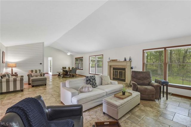 32078 Willow Circle, Avon Lake, OH 44012