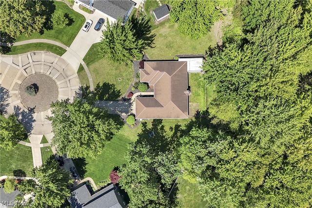 32078 Willow Circle, Avon Lake, OH 44012