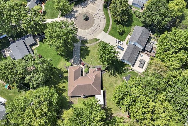 32078 Willow Circle, Avon Lake, OH 44012