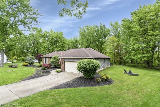 32078 Willow Circle, Avon Lake, OH 44012