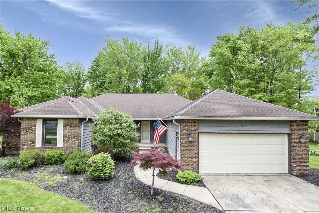 32078 Willow Circle, Avon Lake, OH 44012