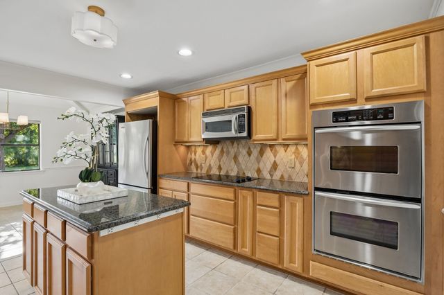 1011 Villa Siete, Mesquite, TX 75181