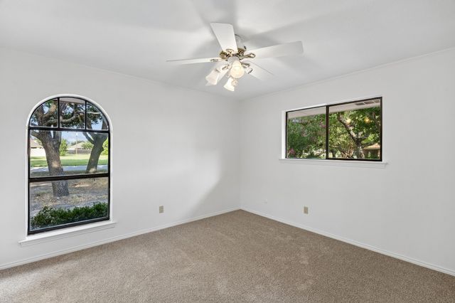 1011 Villa Siete, Mesquite, TX 75181