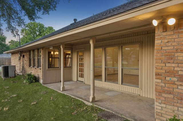 1011 Villa Siete, Mesquite, TX 75181