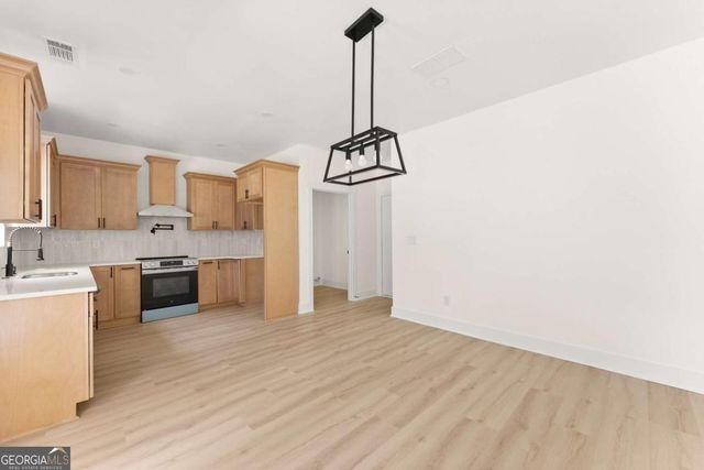 172 Llewellyn Street, Clarkesville, GA 30523